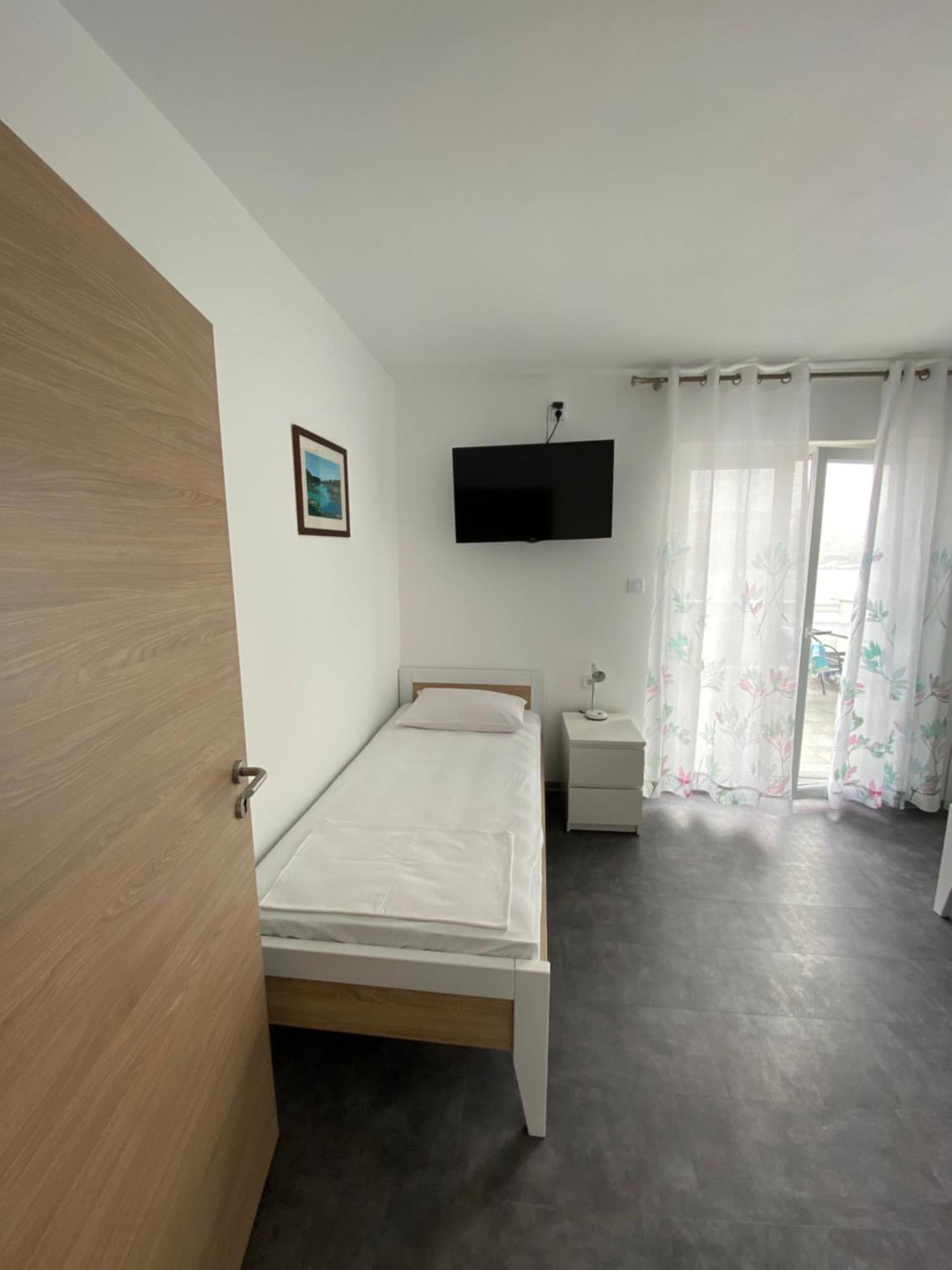 Apartmani Pozega Đảo Pag Ngoại thất bức ảnh